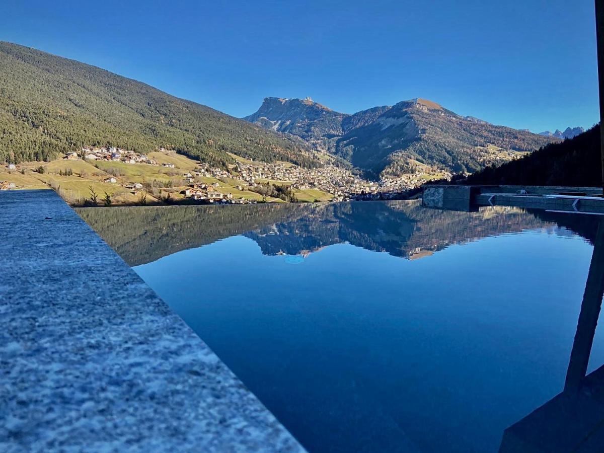Hotel Niblea Dolomites Ortisei Exterior foto