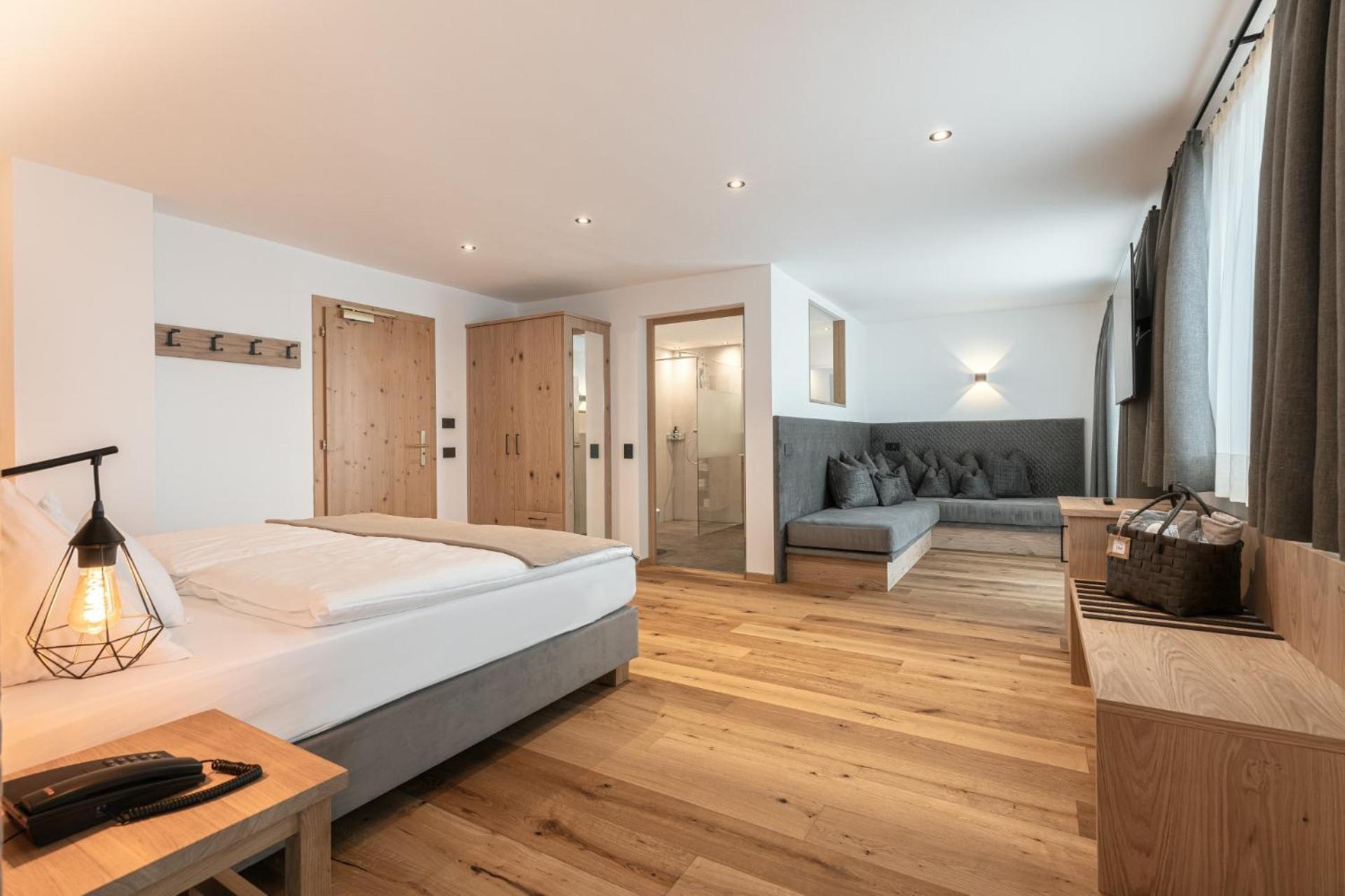 Hotel Niblea Dolomites Ortisei Exterior foto
