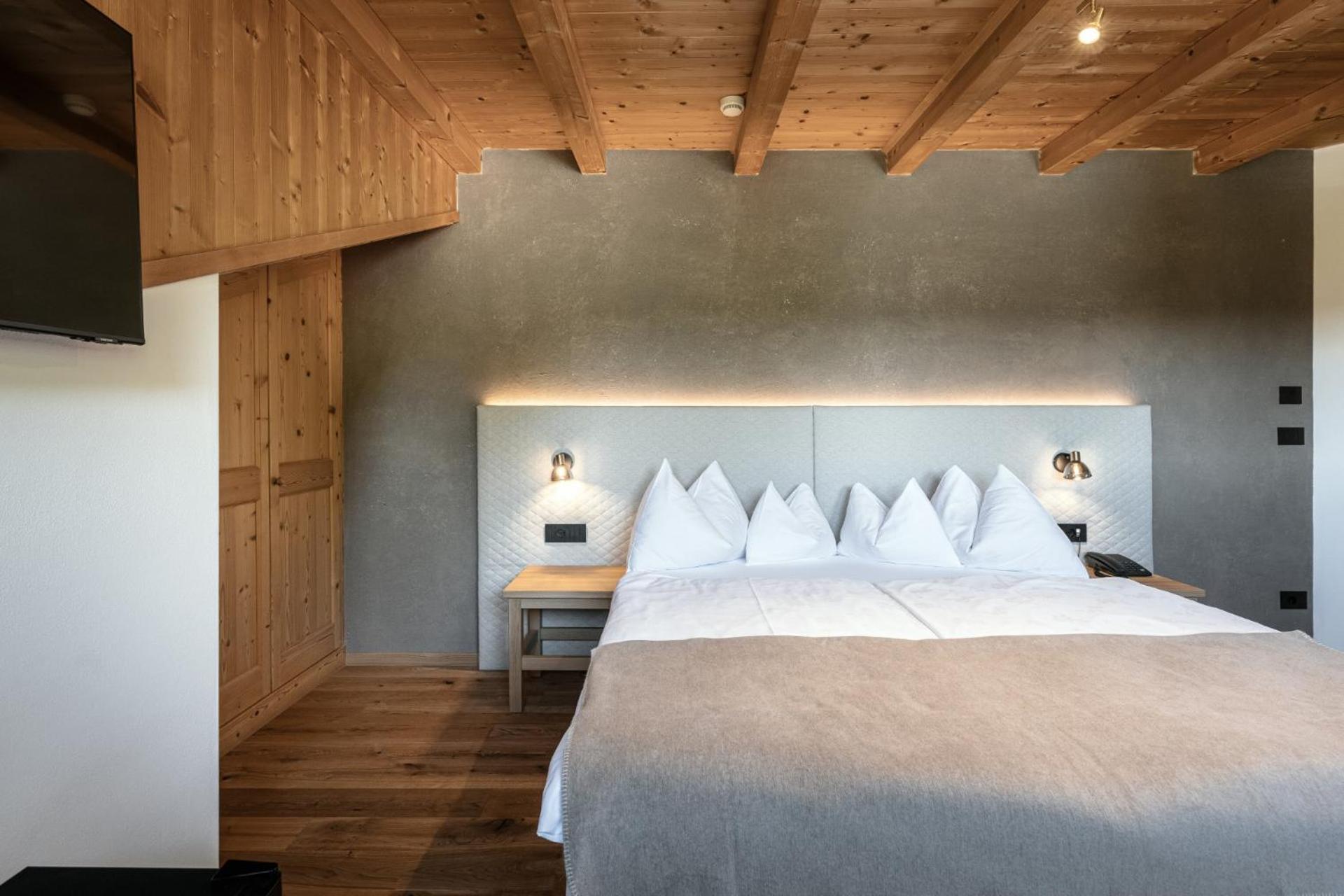 Hotel Niblea Dolomites Ortisei Exterior foto