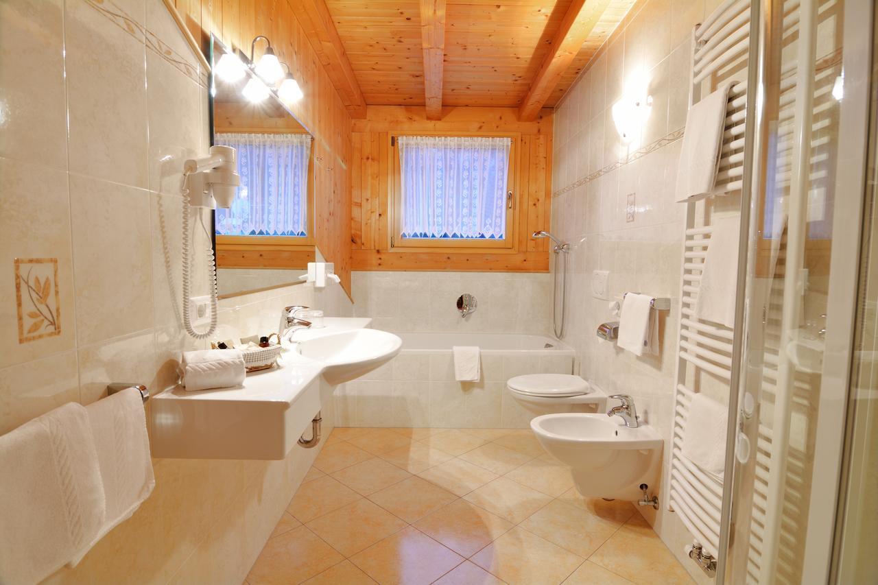 Hotel Niblea Dolomites Ortisei Exterior foto